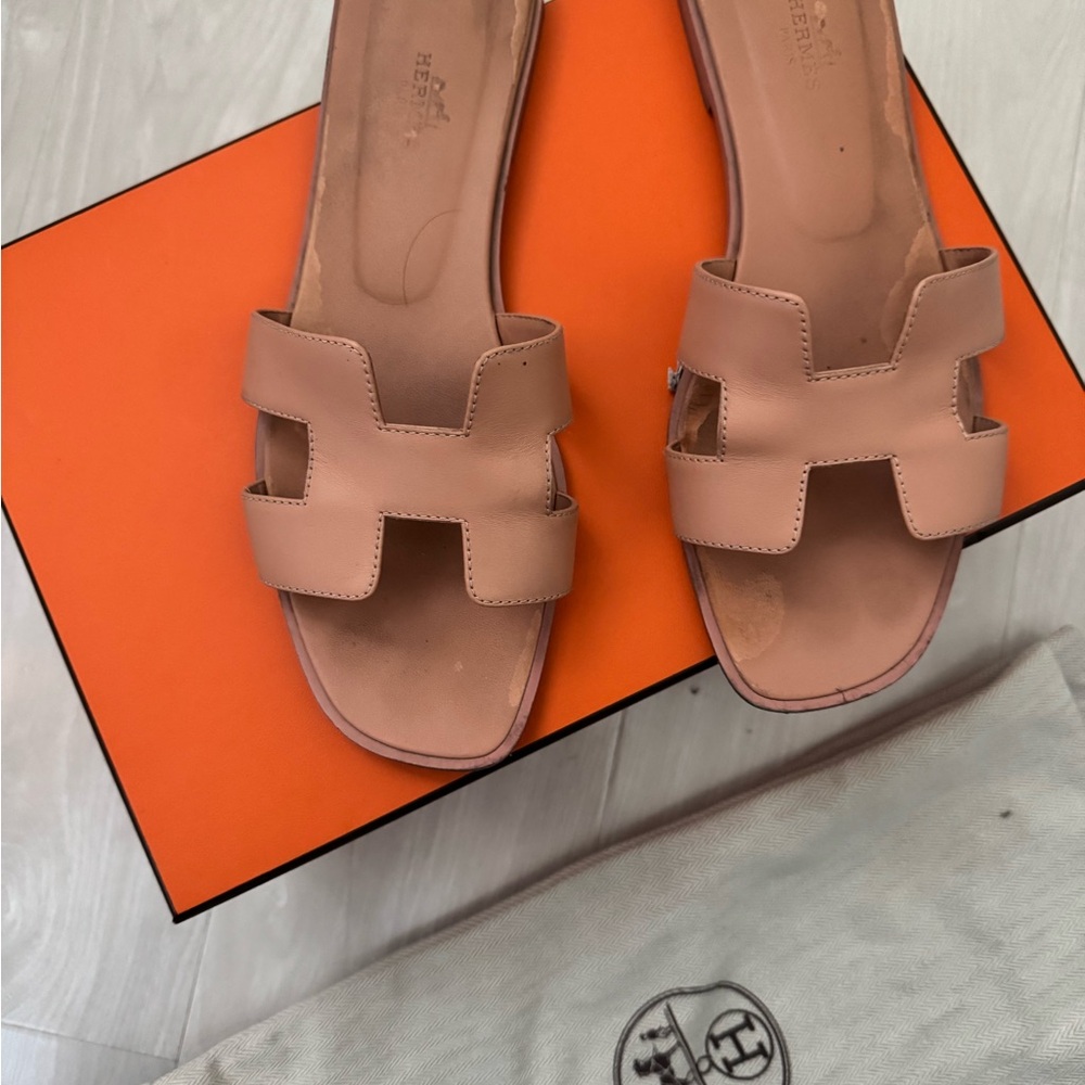 Hermes Leather Sandals - size EU39 - 100% Authentic